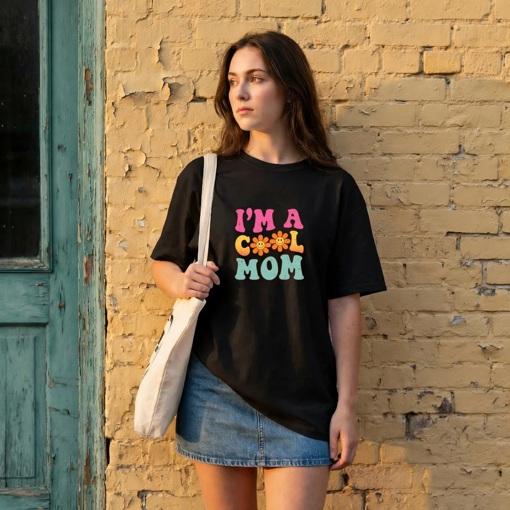 I'm A Cool Mom Retro Flower T-Shirt
