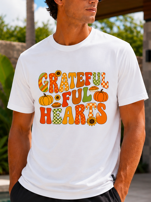 Grateful Full Hearts Thanksgiving T-Shirt – Retro Fall Pumpkin Graphic Tee