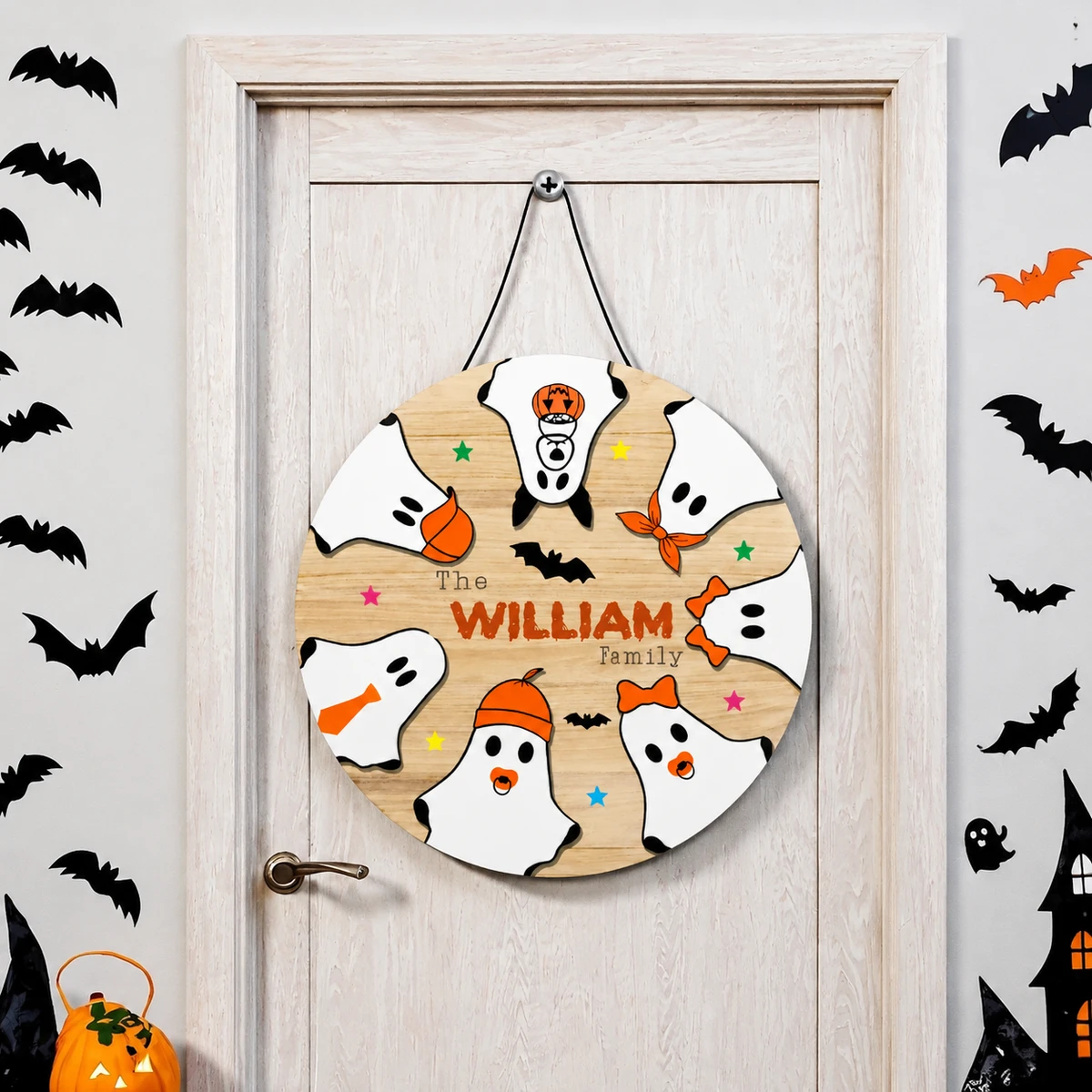 Personalized Halloween Door Sign Custom Family Name, Cute Ghost Family Welcome Sign, Spooky Bat Pumpkin Decor, Rustic Round Front Door Hanging Decoration, Halloween Wall Decor Gift