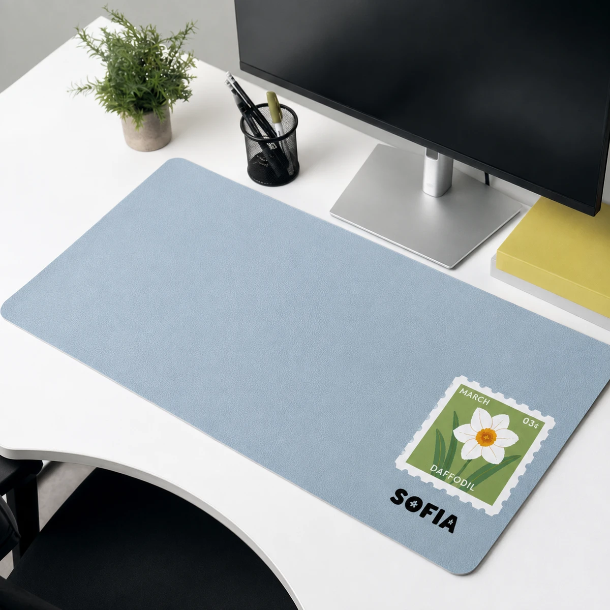 Custom Birth Flower & Name For Her, Coworkers, Friends, Teacher Ver 2 - Personalized Desk Mat